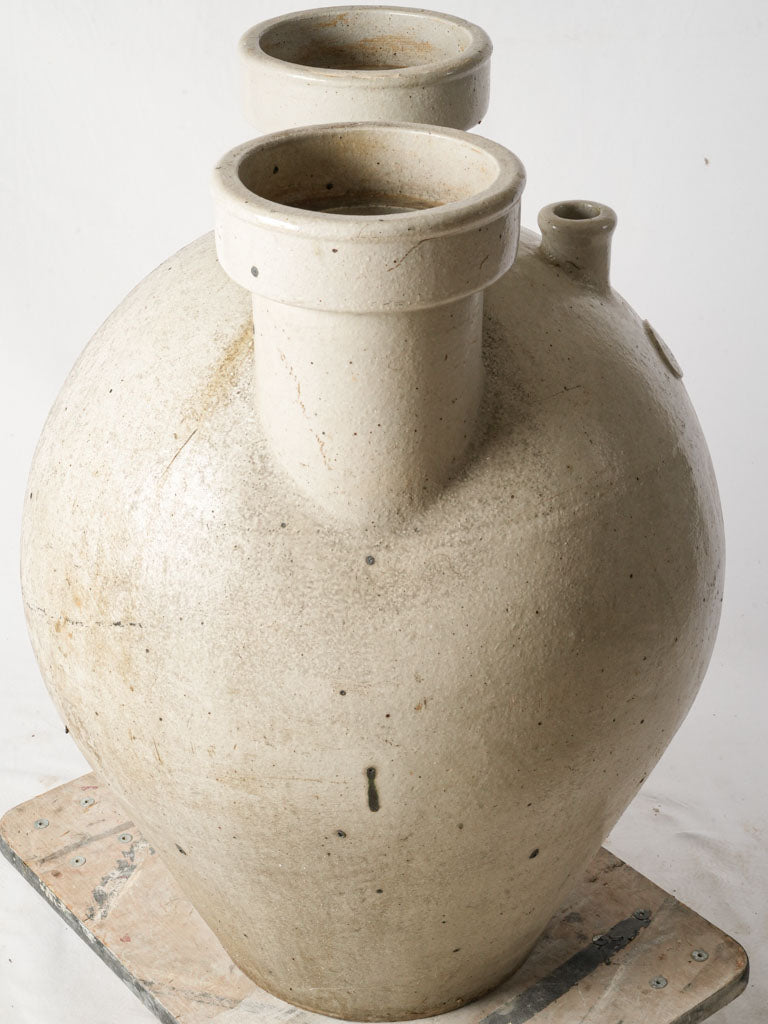 Beige speckled French jug