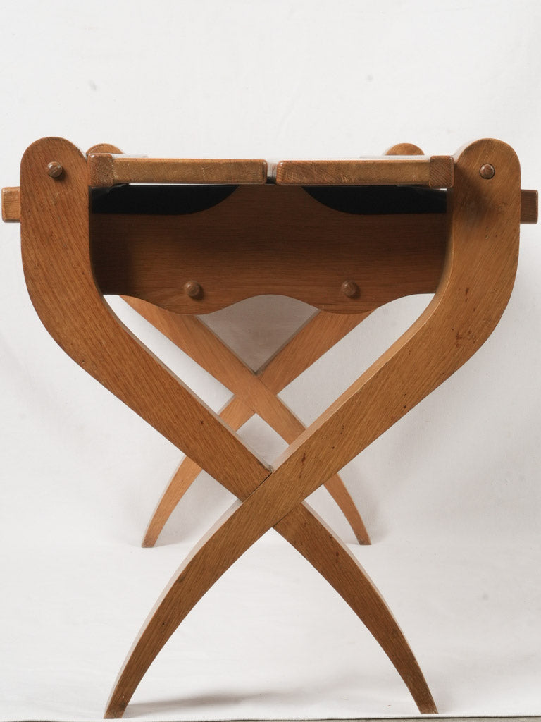 Chic oak bench with storage