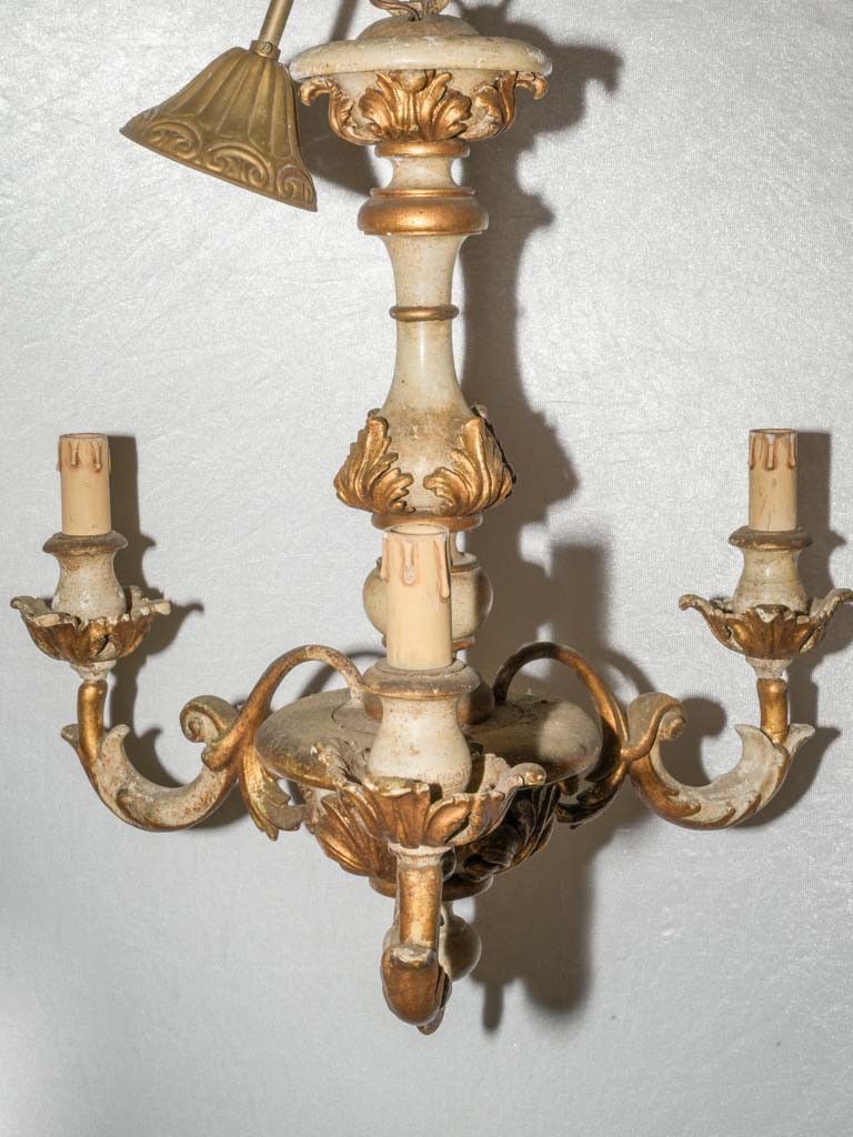 Italian beige and gilded lighting