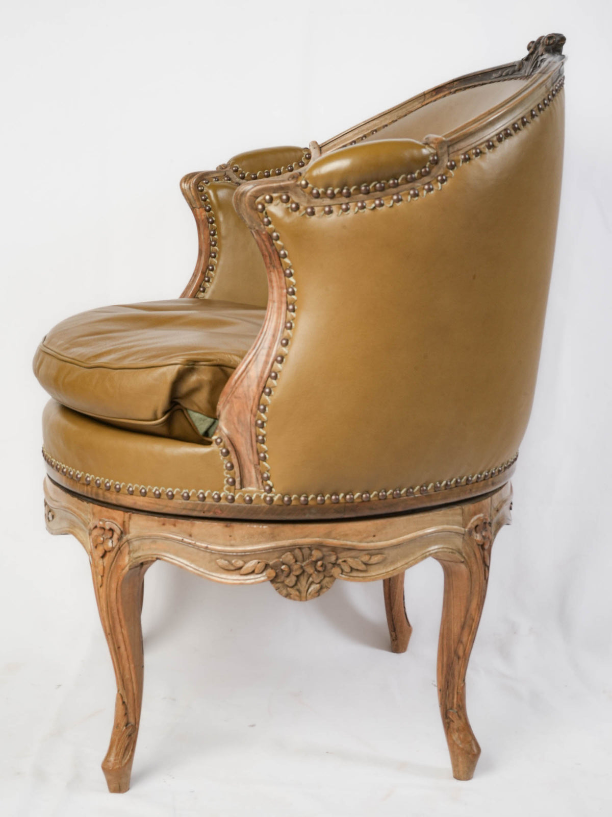 Graceful carved floral motif chair