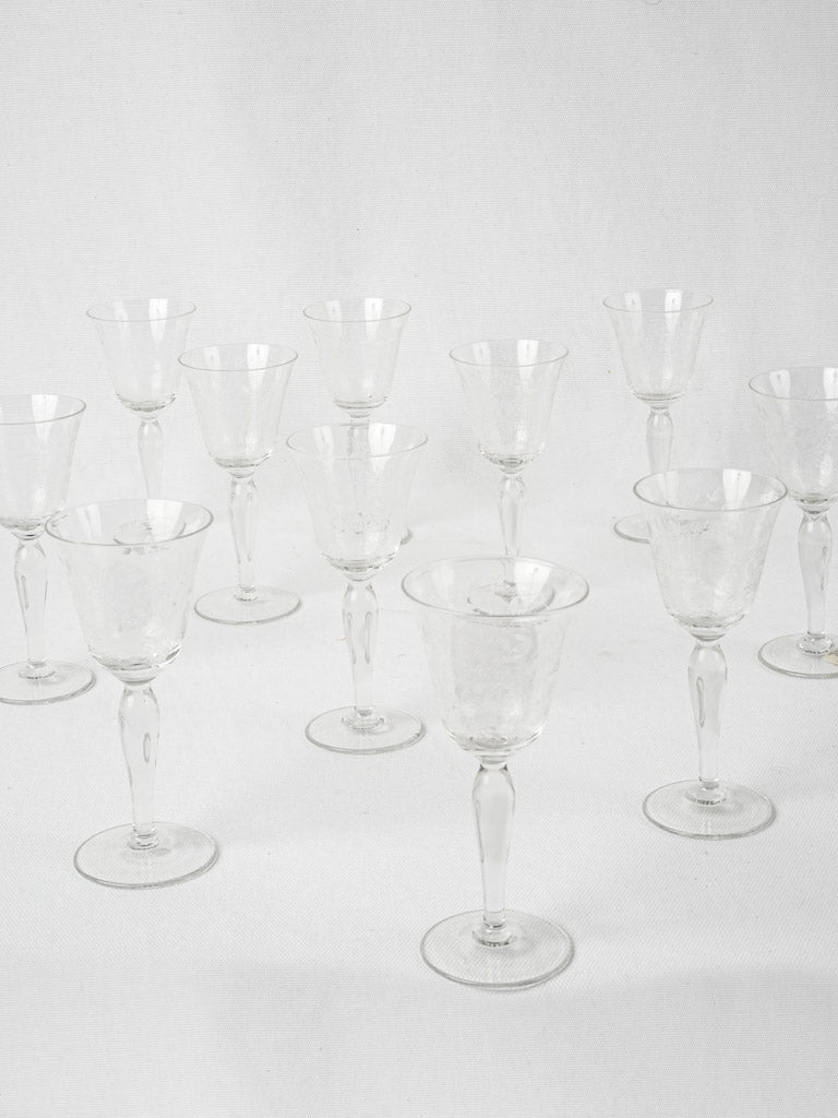 wine glass mothers day Personalized Wedding Wine Glasses main image 1