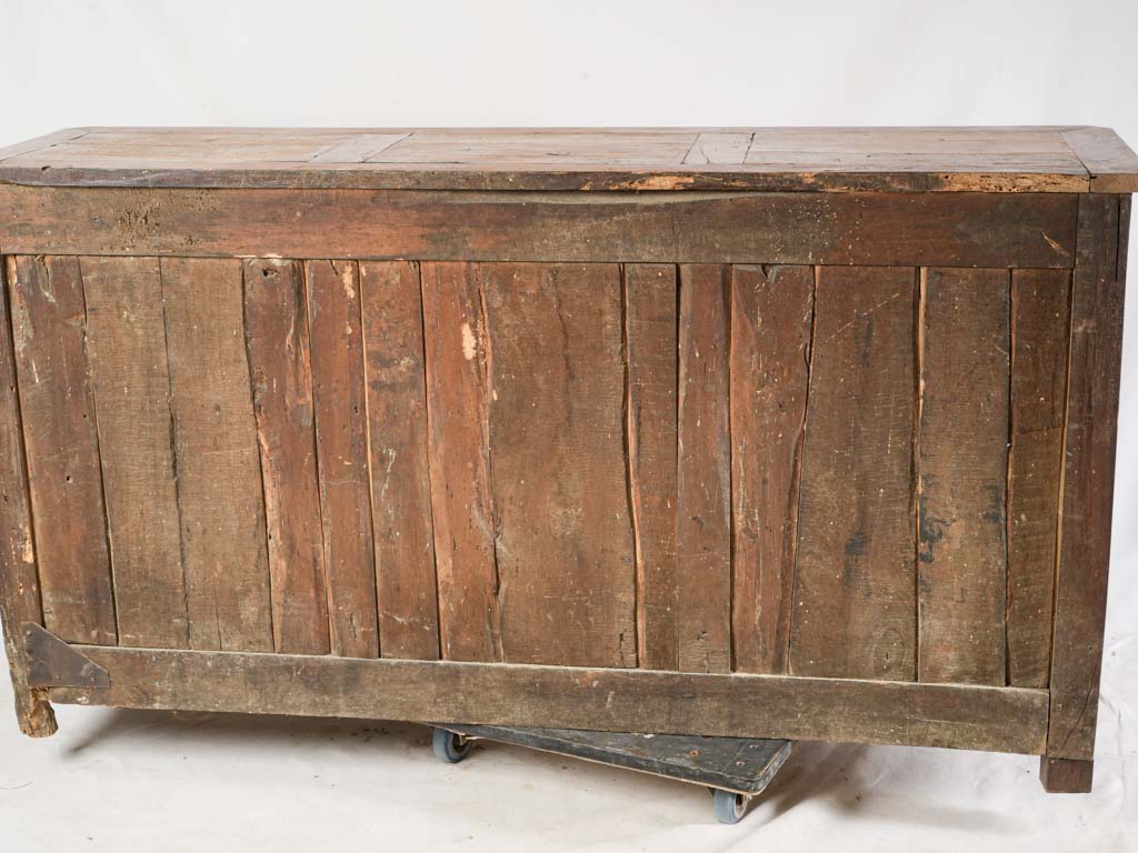 Discreetly refined French buffet
