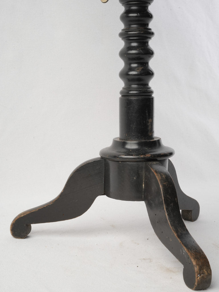 Decorative antique finish mannequin