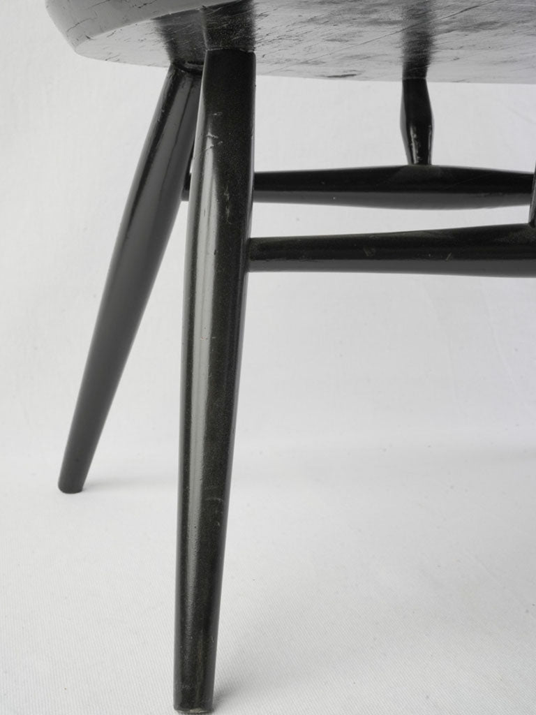 Vernacular style splay-leg chair