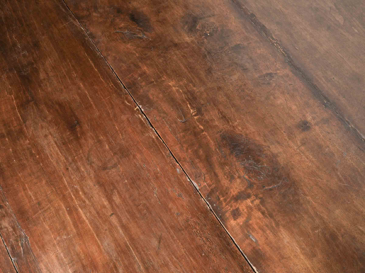 Traditional walnut Baroque center table