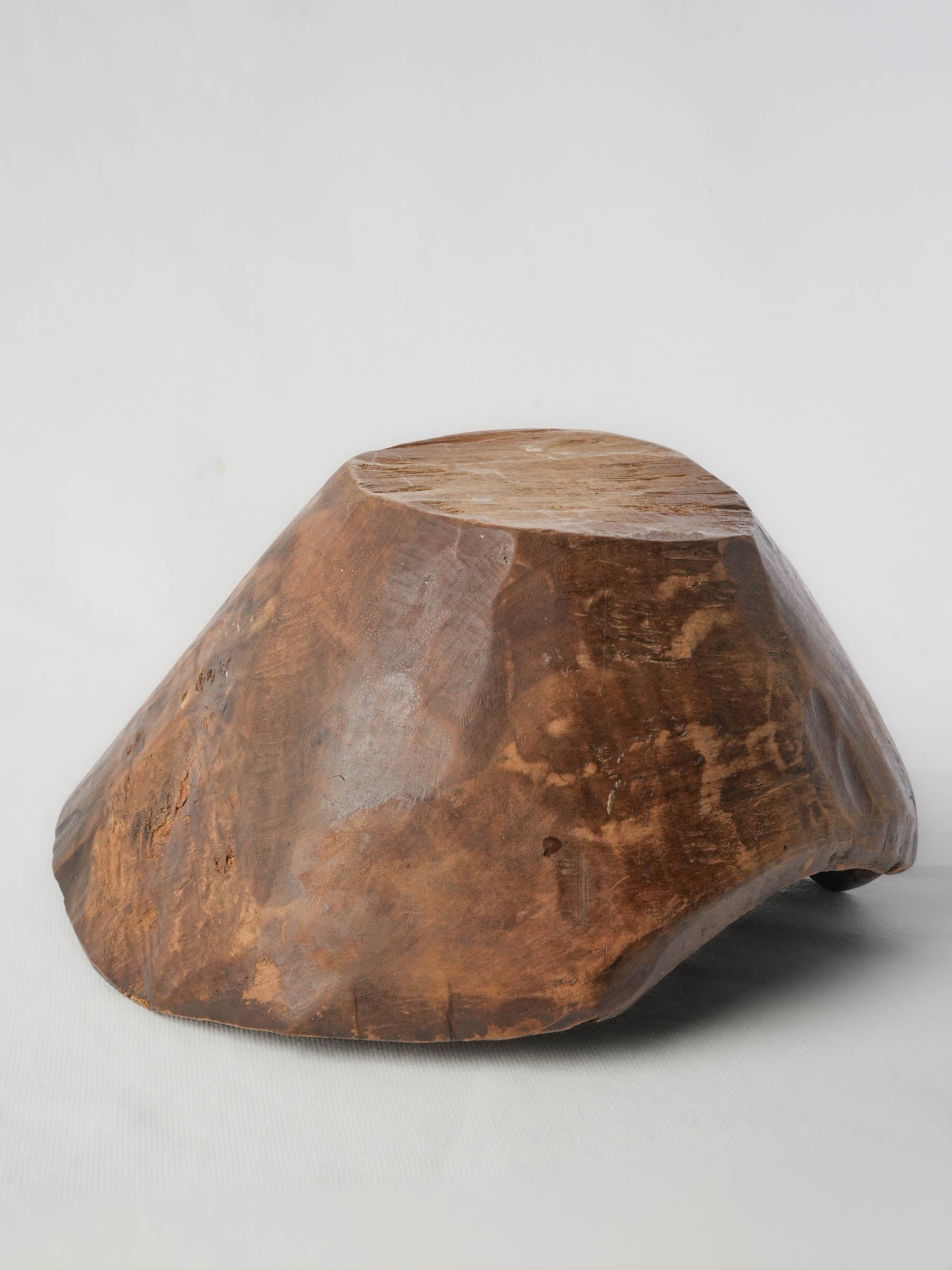 Rustic sculptural olive wood décor