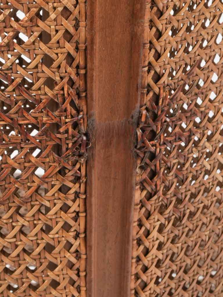 Artistic openwork arms armchair