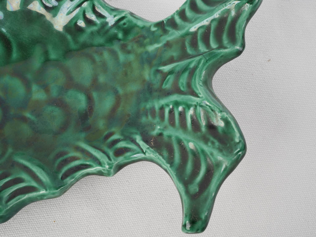 Textured relief seafood platter