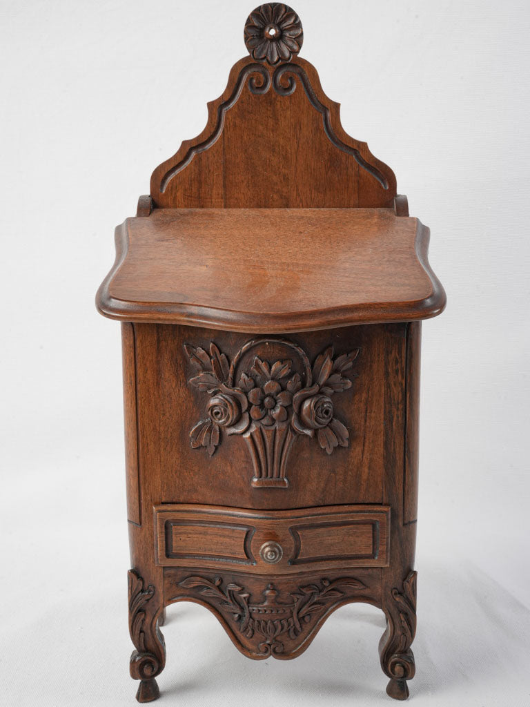 Vintage Provençal kitchenware salt box