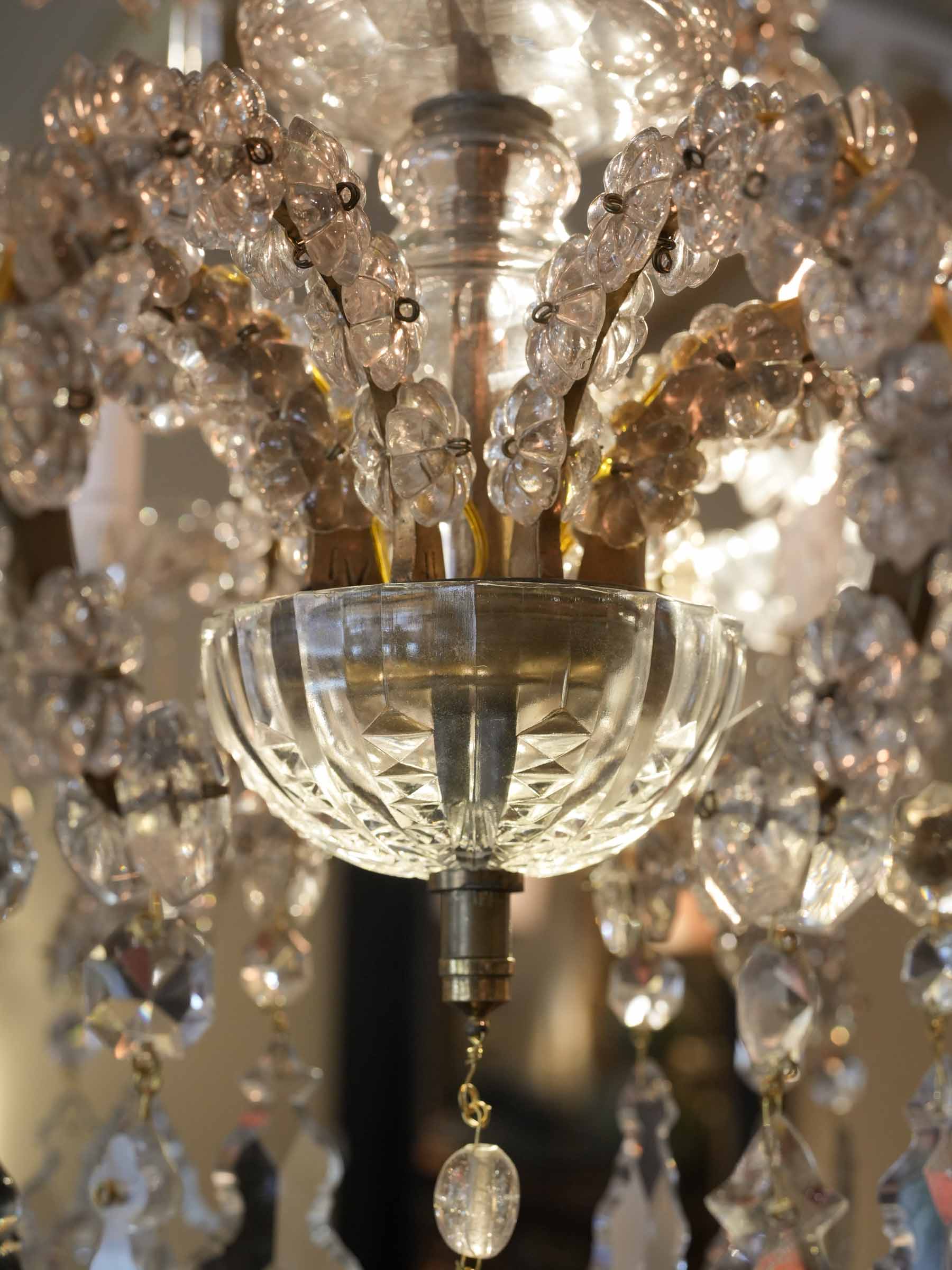 Dazzling Venetian Twelve-Light Chandelier, Early 20th Century - 51¼" x 32¼"