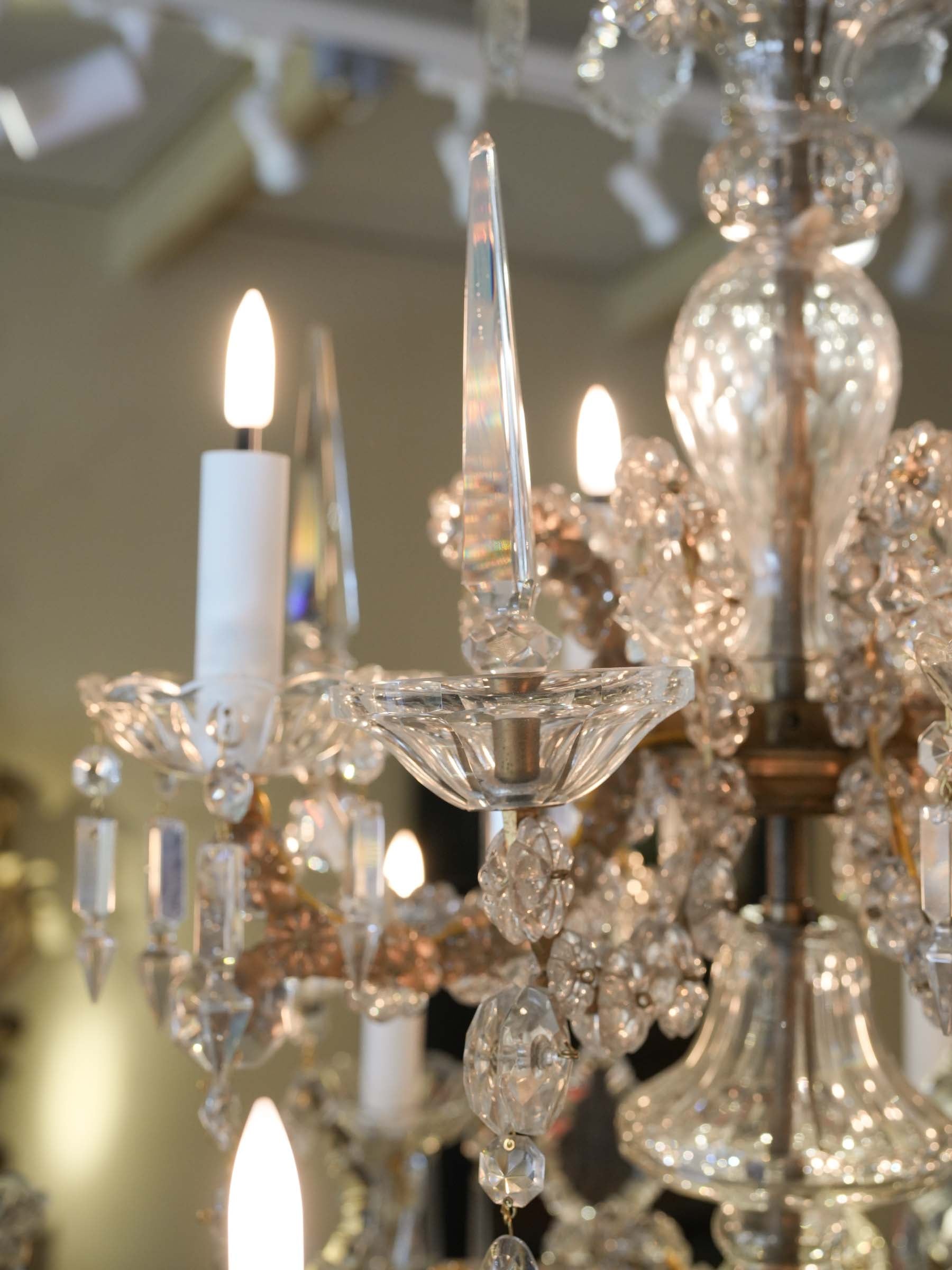 Dazzling Venetian Twelve-Light Chandelier, Early 20th Century - 51¼" x 32¼"