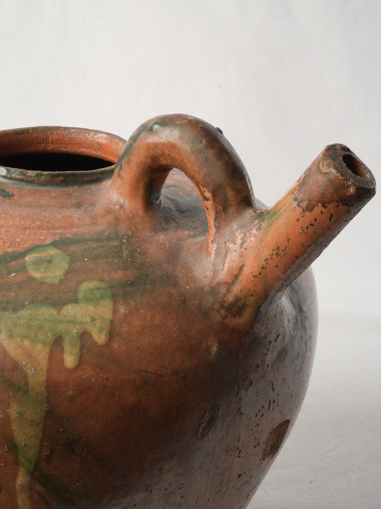 Provençal style terracotta pourer