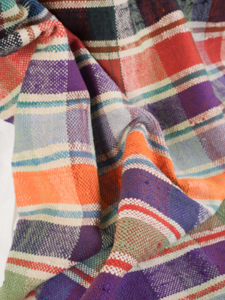 Softly fringed woven cloth