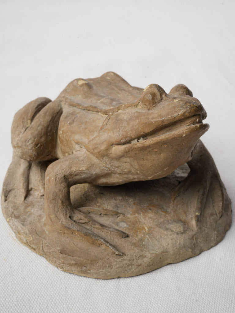 Rustic mid-century frog decor