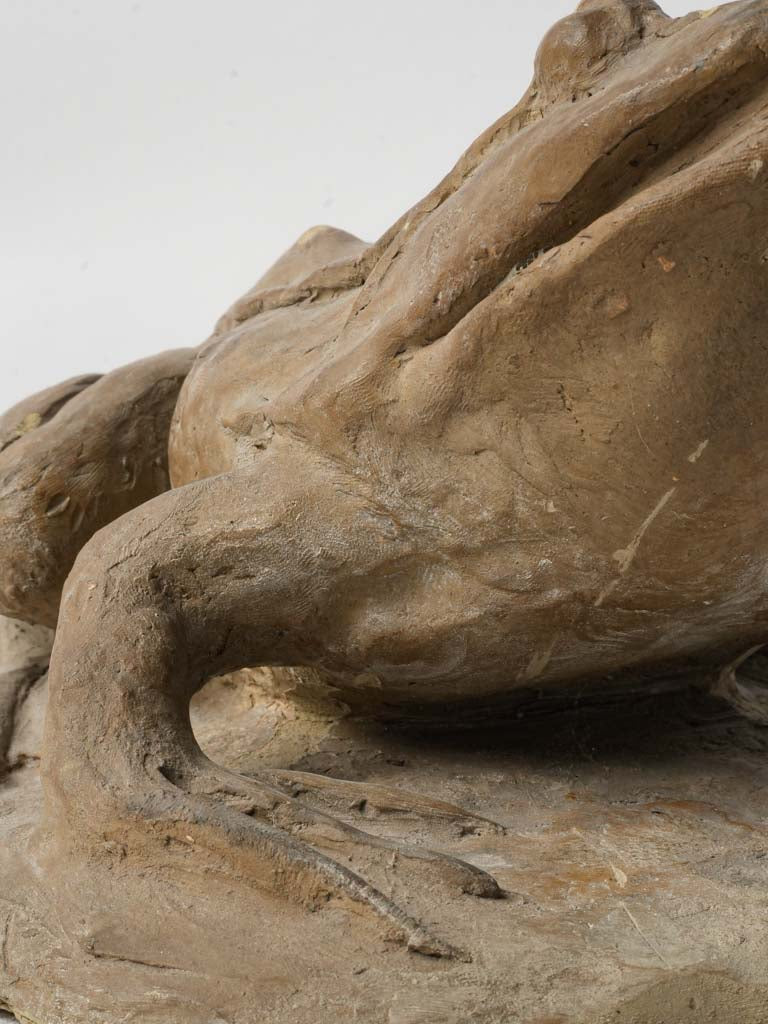 Tactile rustic frog accent