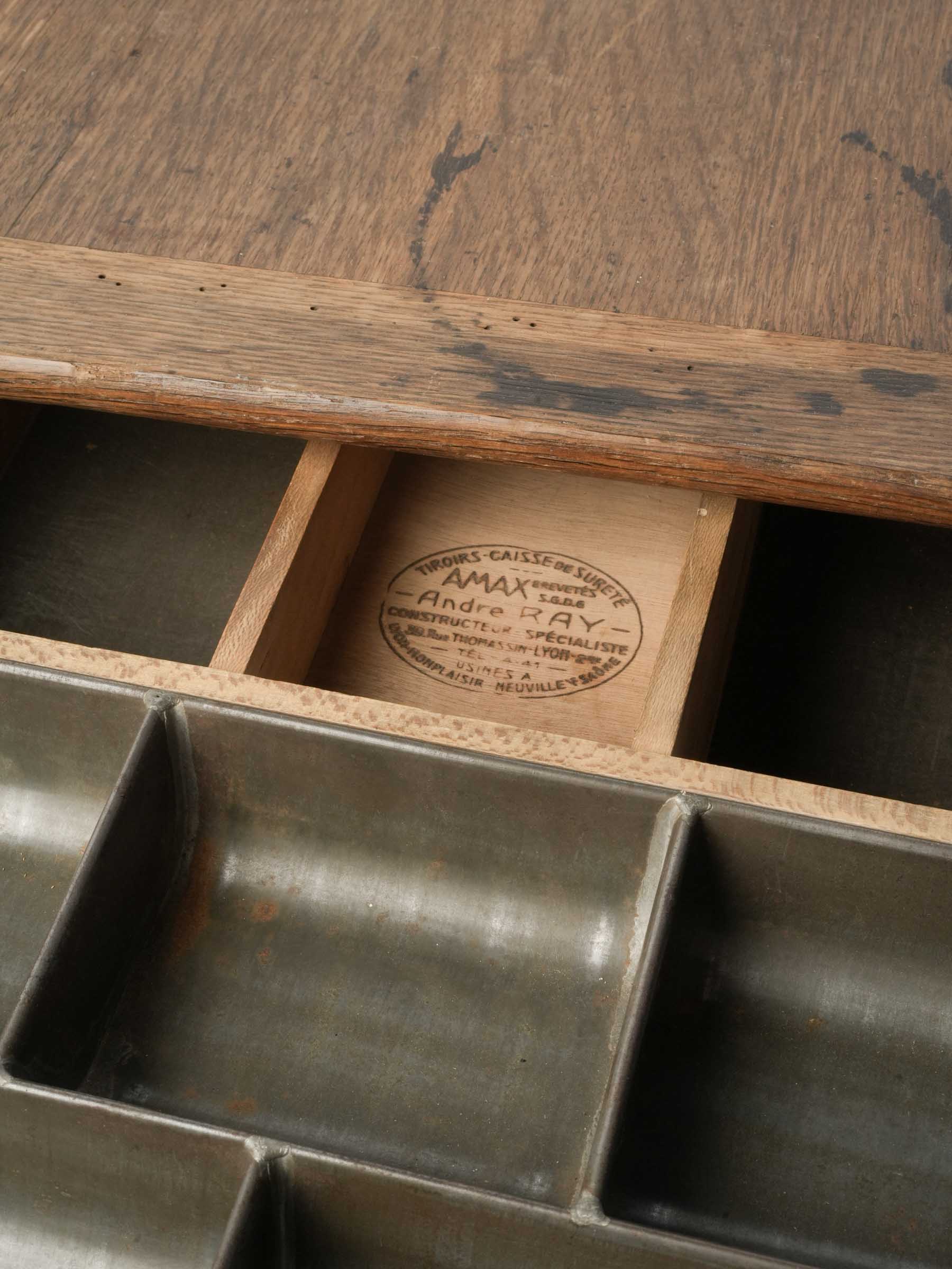 Elegant shop cash storage box