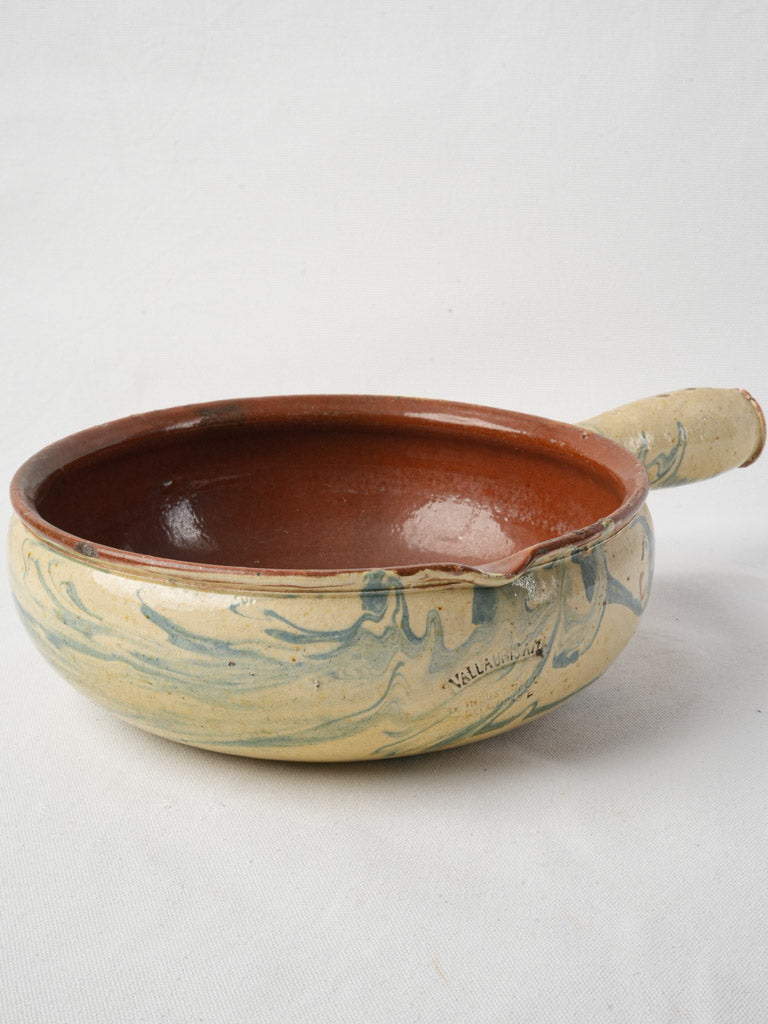 Handled Provençal cooking vessel