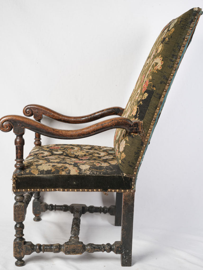 Distinctive rustic elegance armchair