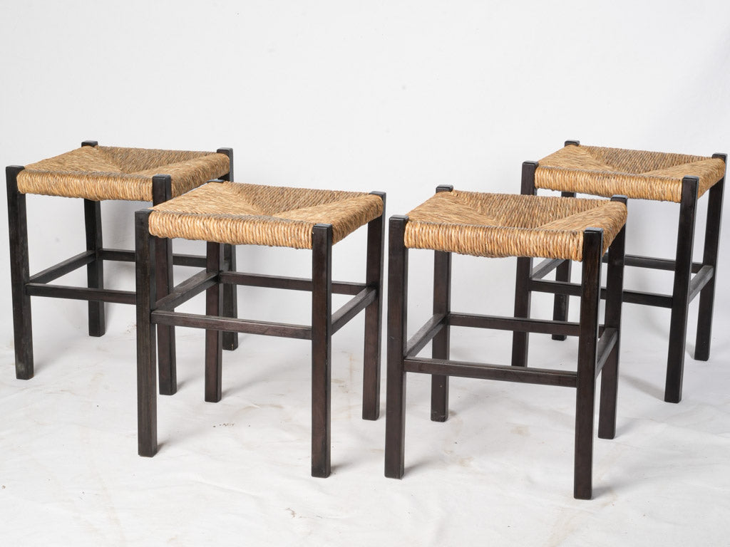 Elegant straw crafted seating set