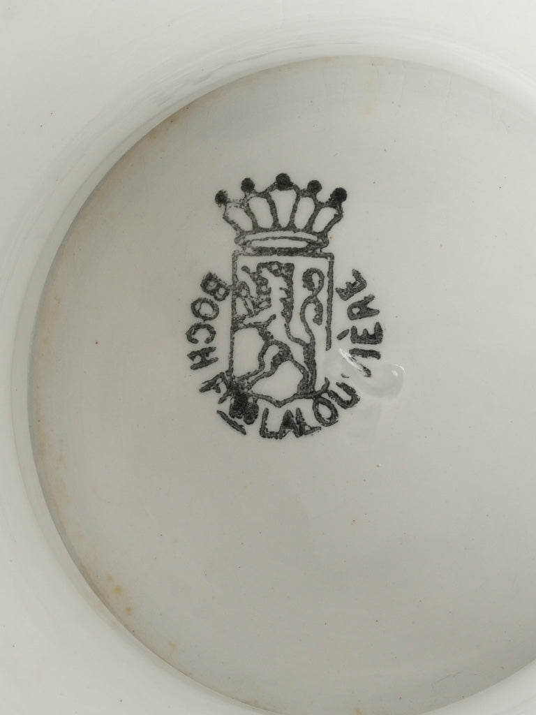 Traditional white Boch fruit cake stand