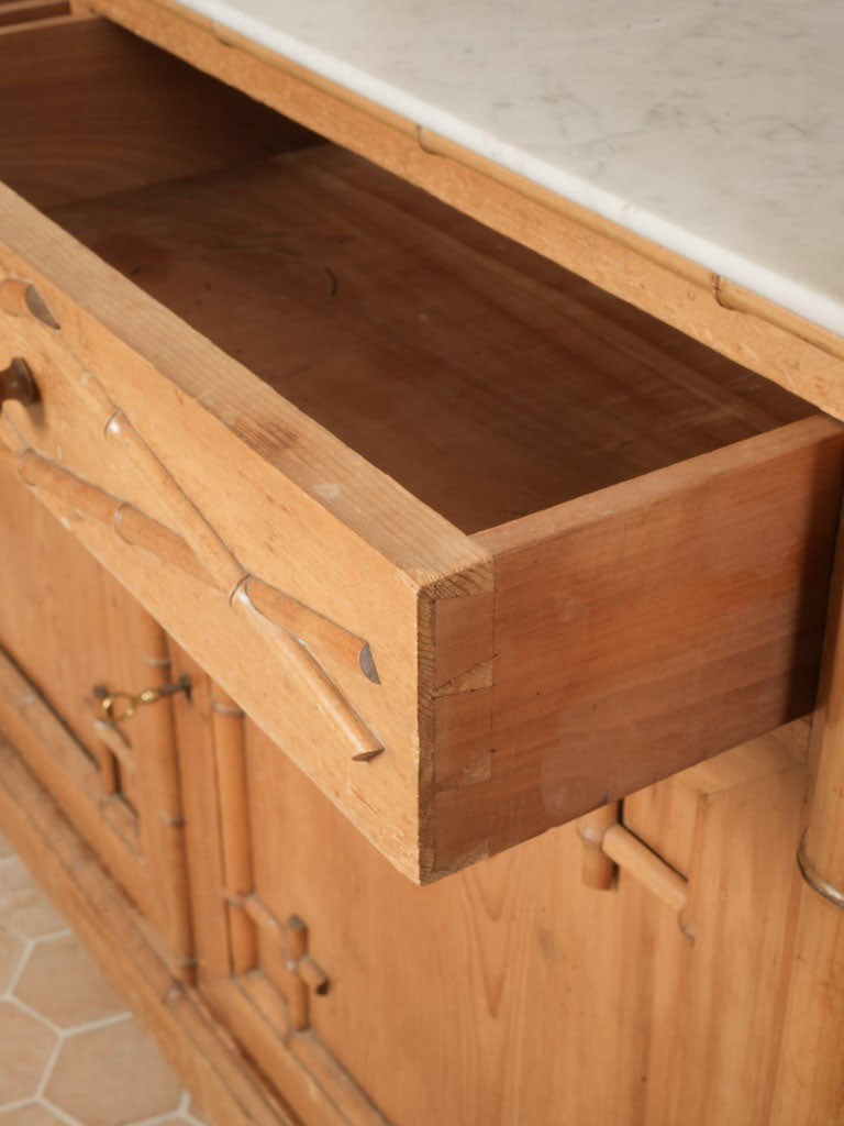 Sparkling mirrored dresser