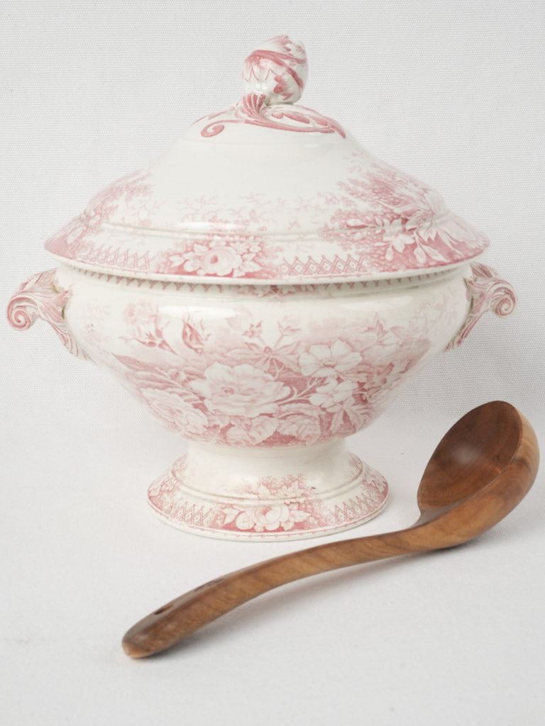 Elegant vintage Sarreguemines soup tureen