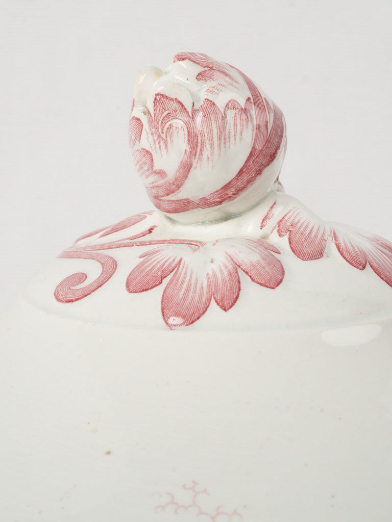 Graceful Sarreguemines artichoke handle tureen