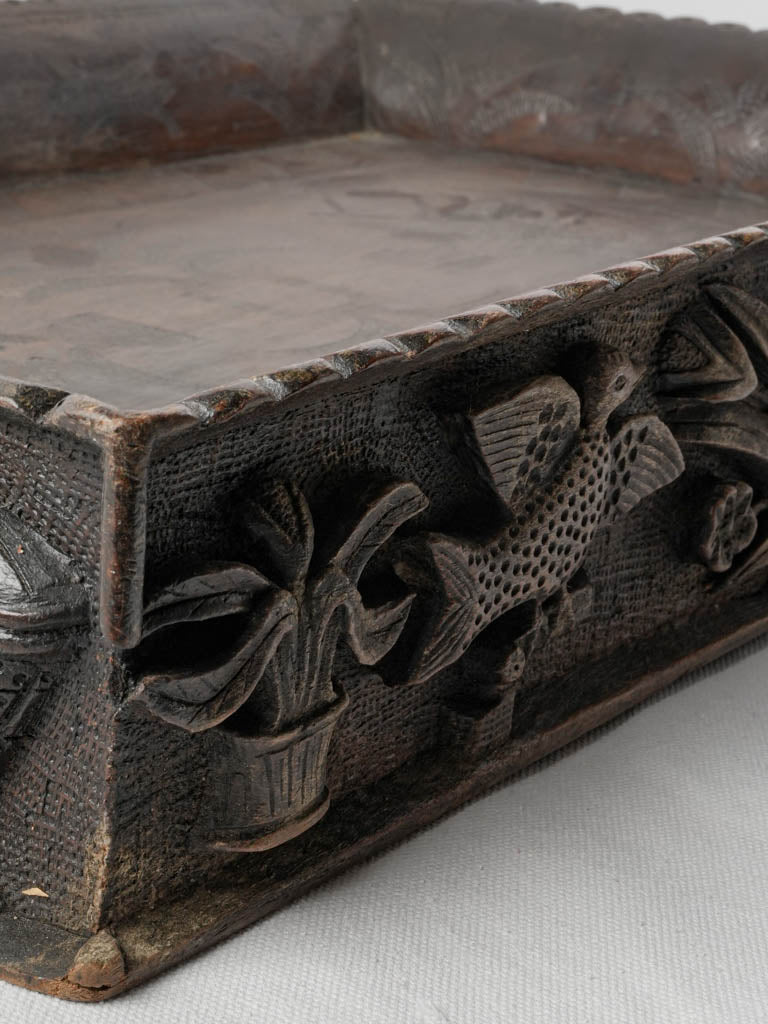 Harmonious design wood tray