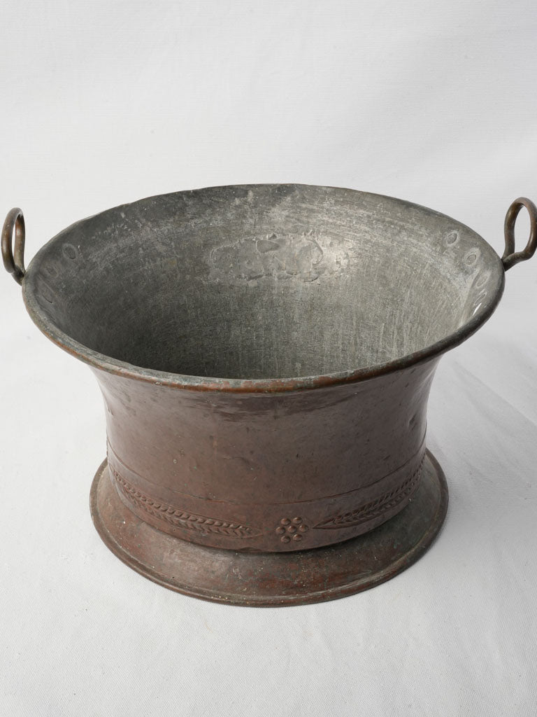 Elegant 19th-century Frenchware