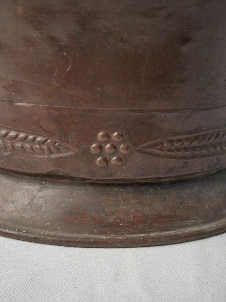 Wheat-patterned French copperware