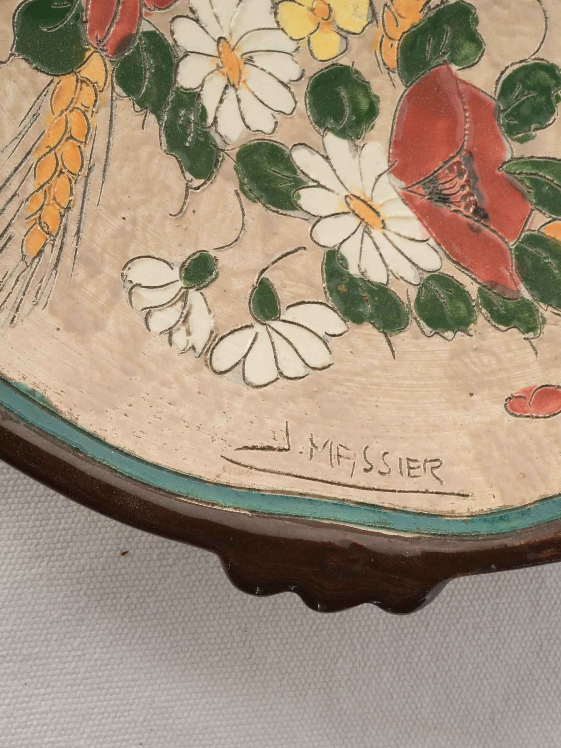 Large Hand-Painted Vallauris Ceramic Presentation Platter by Jérôme Massier, Early 20th Century - 14½"