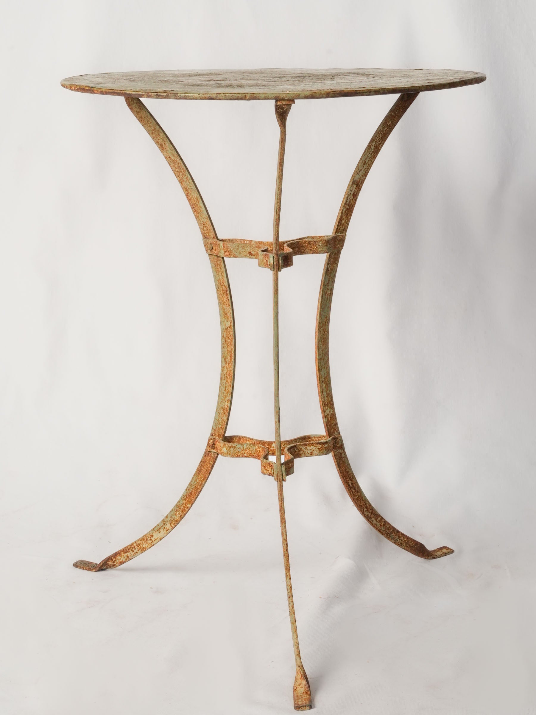 Petite French wrought iron guéridon