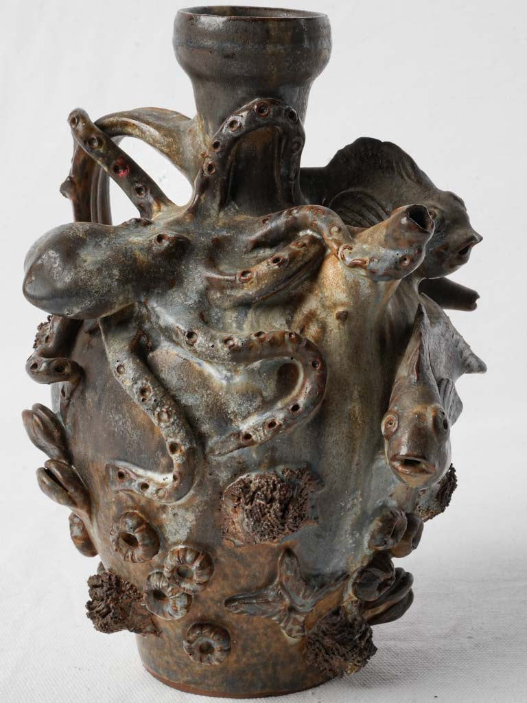 Rustic Basque stoneware chevrette