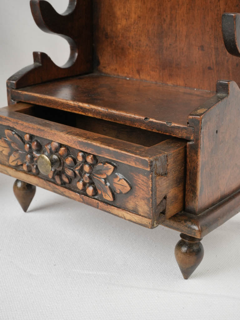 Charming Arlesian kitchen storage pieces