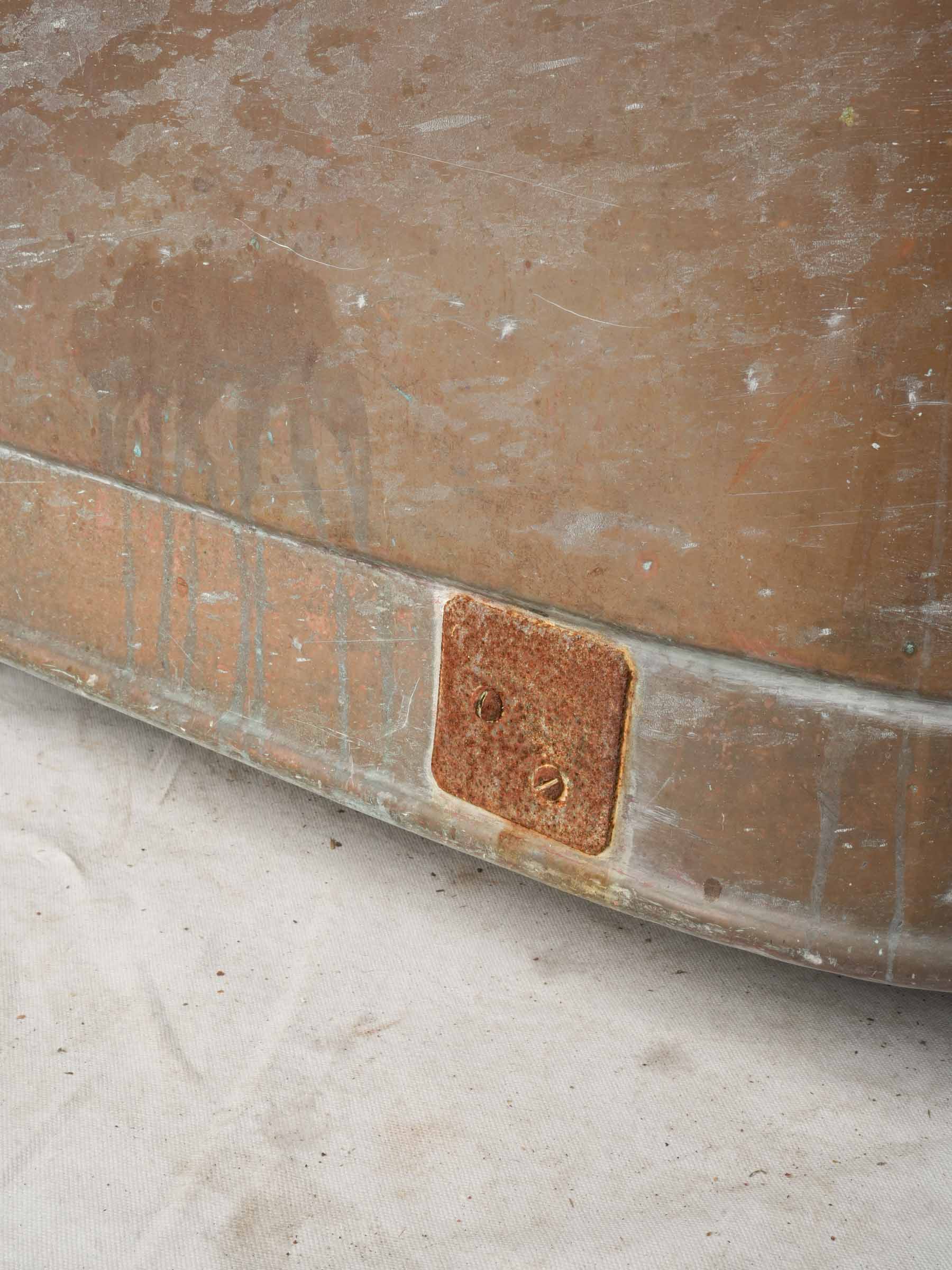Textured tin-finished copper tub