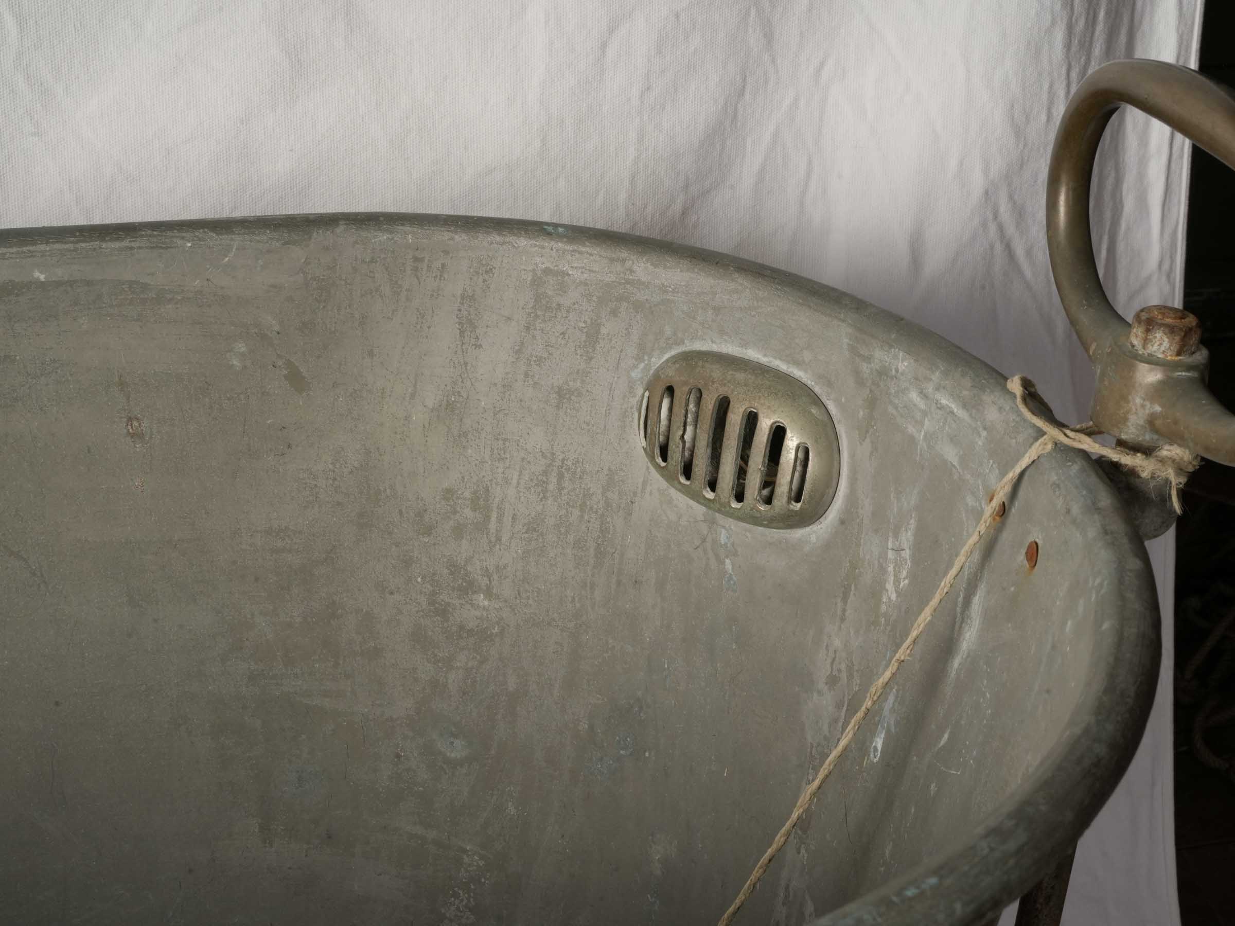 Elegant curved copper bathtub