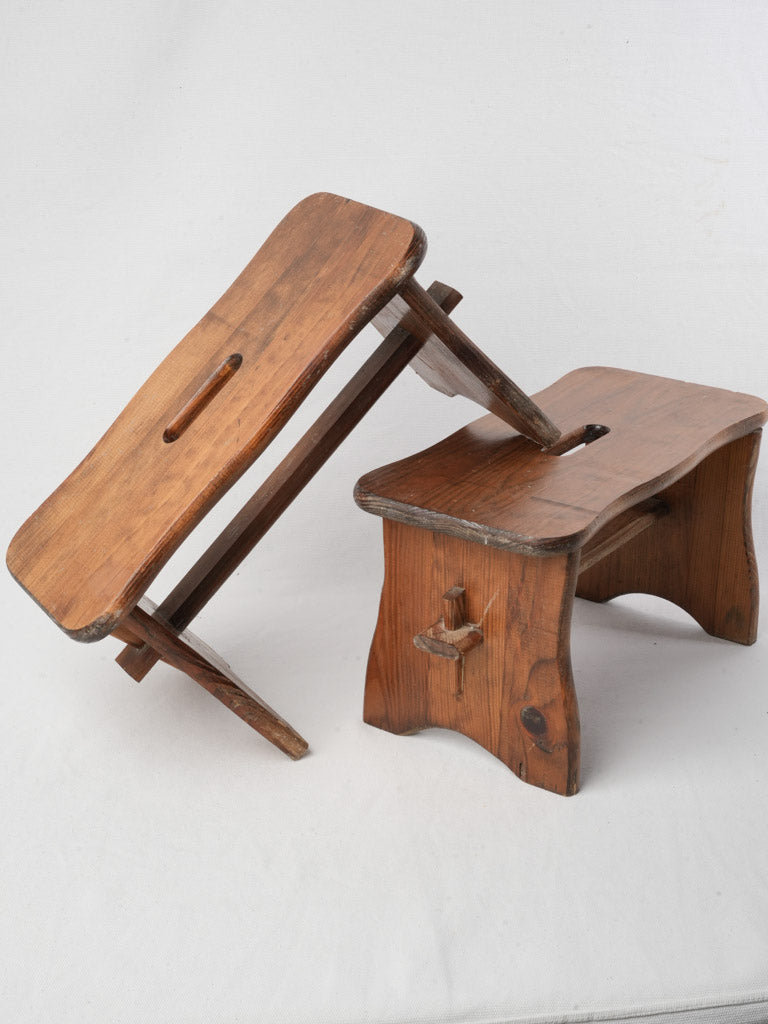 Honey-brown patina pine stools