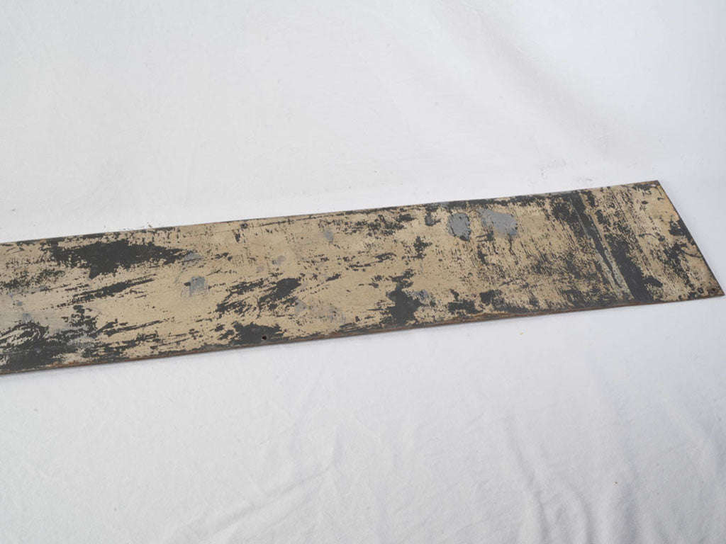 Interwar graphic design metro signage