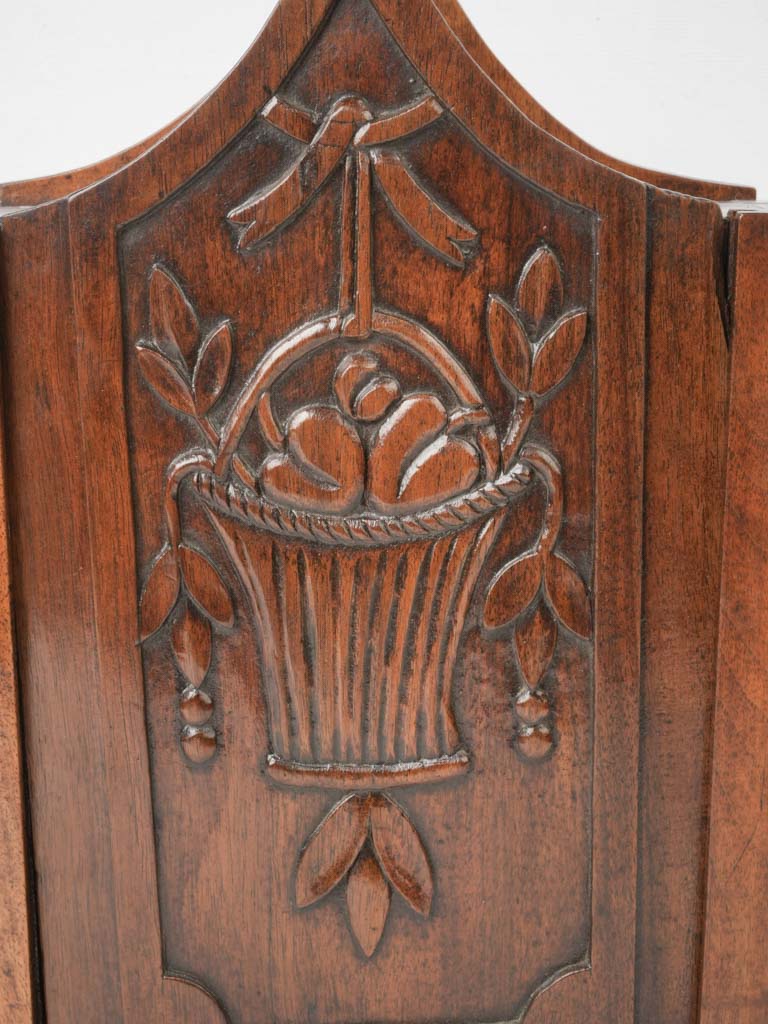 Historic Provençal flour container