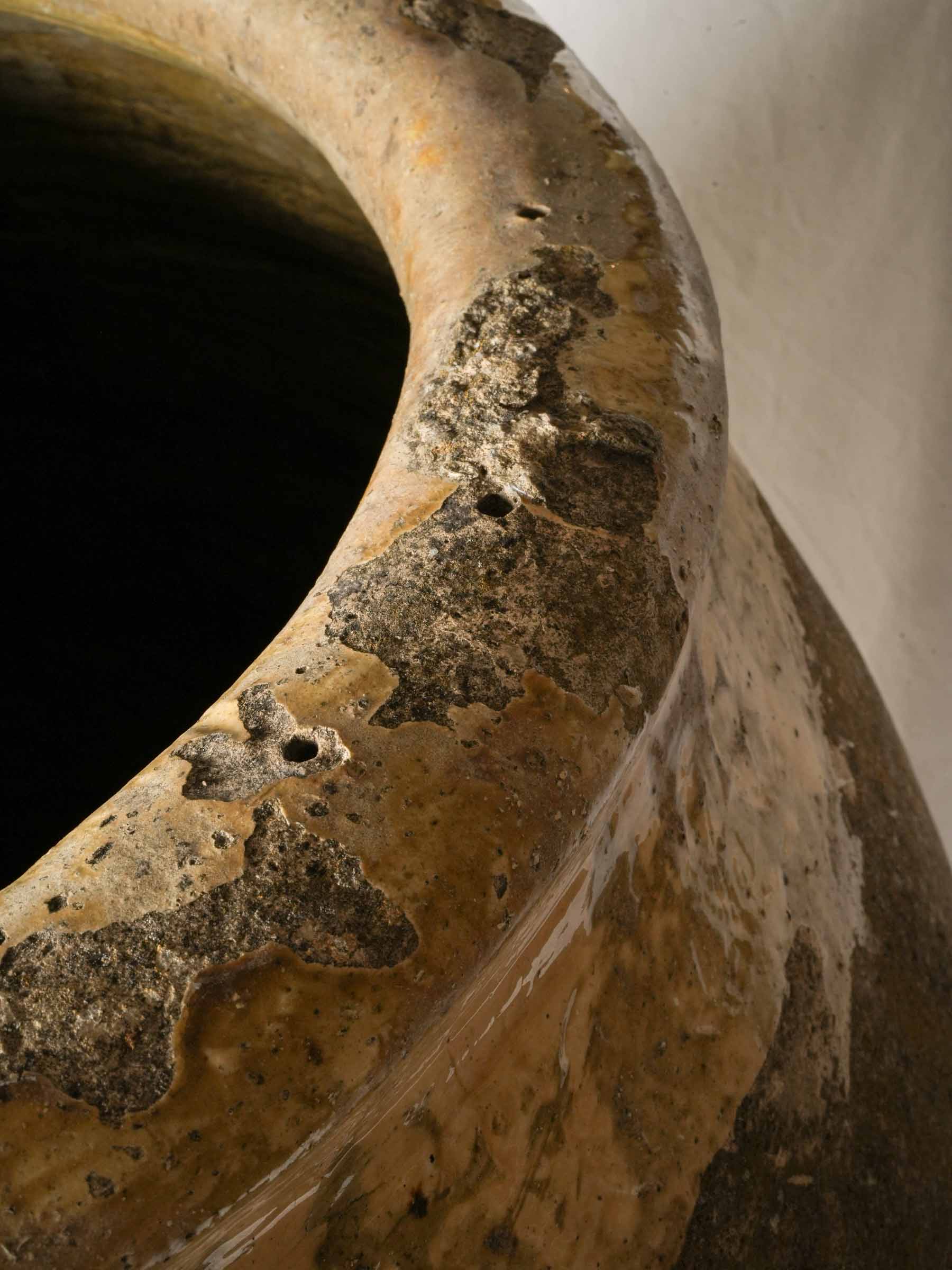 Sculptural strong architectural vessel