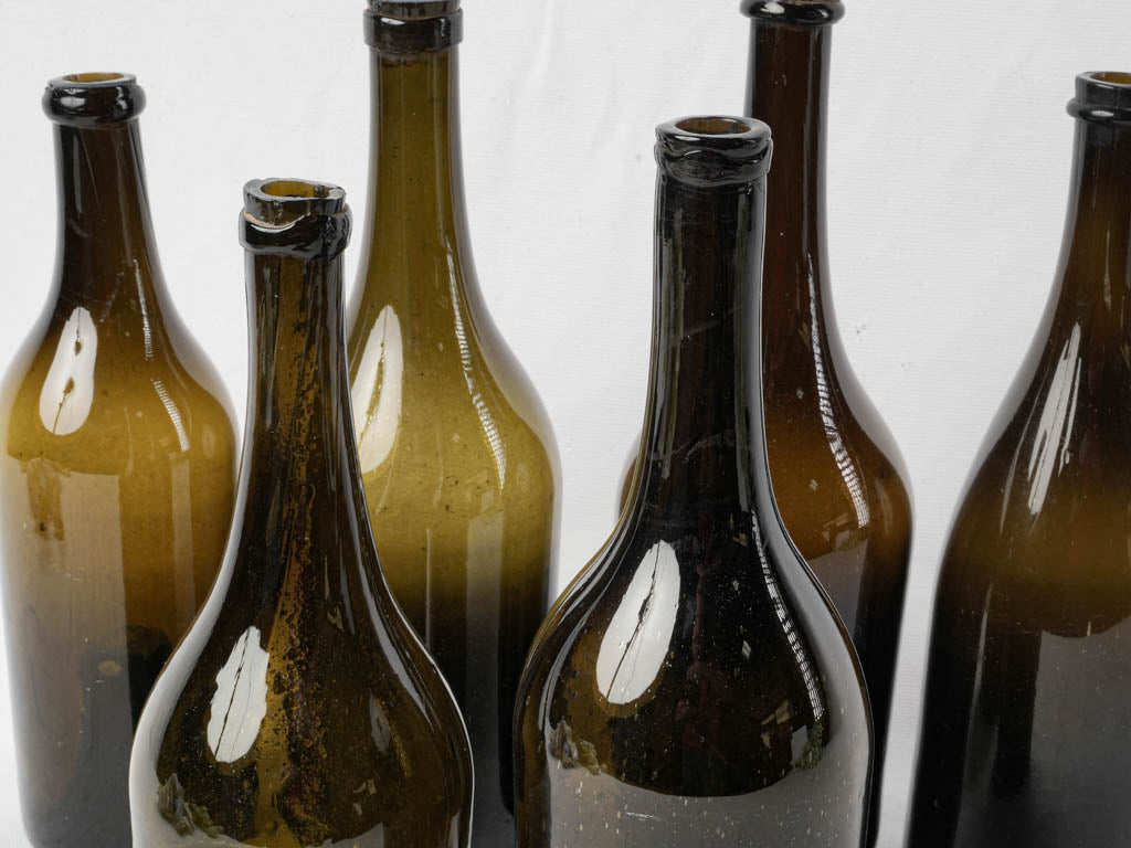 Artisanal air bubble glass carafes