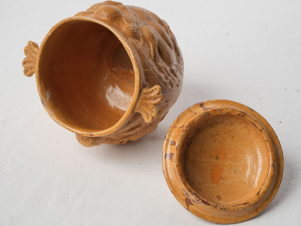 Stylish characterful tobacco storage jar