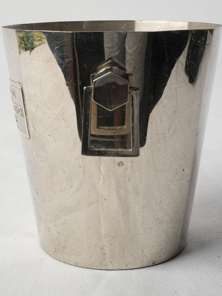 Stylish geometric wine chiller
