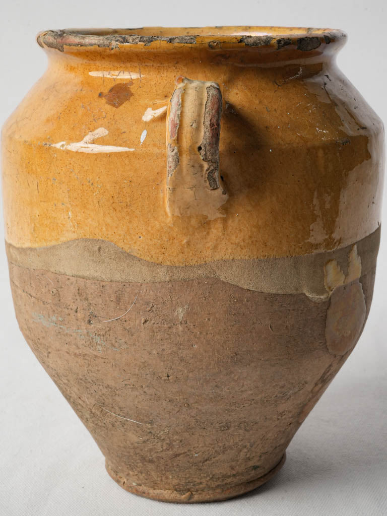 Historical Southern France pottery