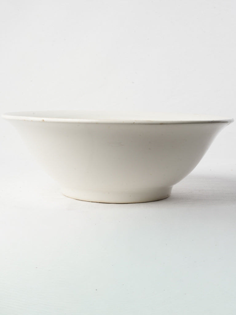 Classic conical French salad bowl
