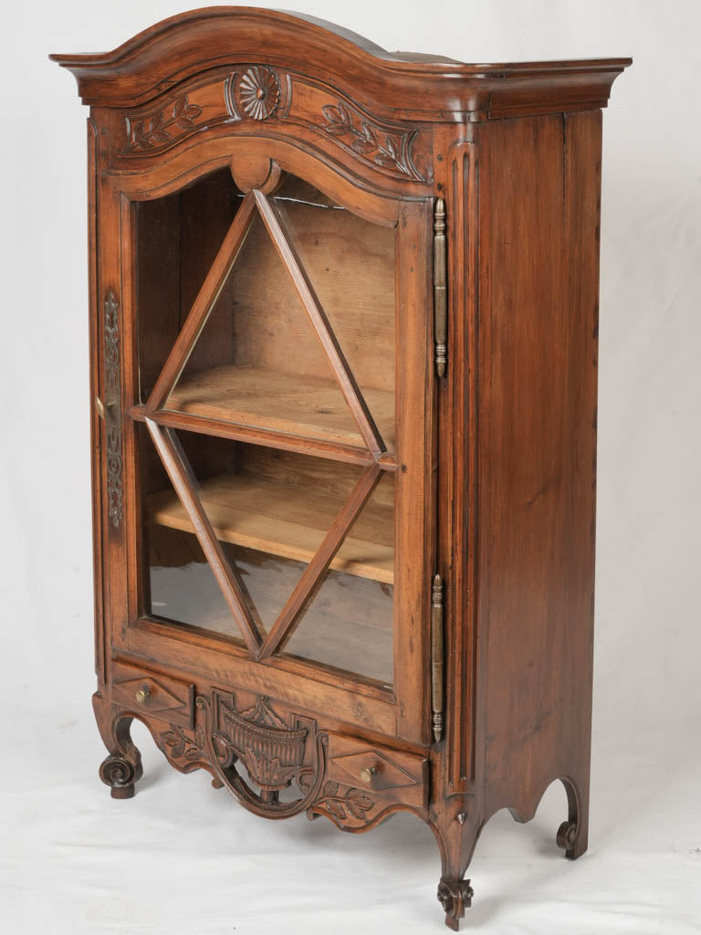Elegant 18th-century Provençal glass cabinet