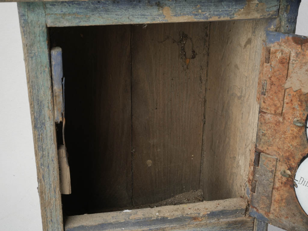 Elegant rustic decor post box