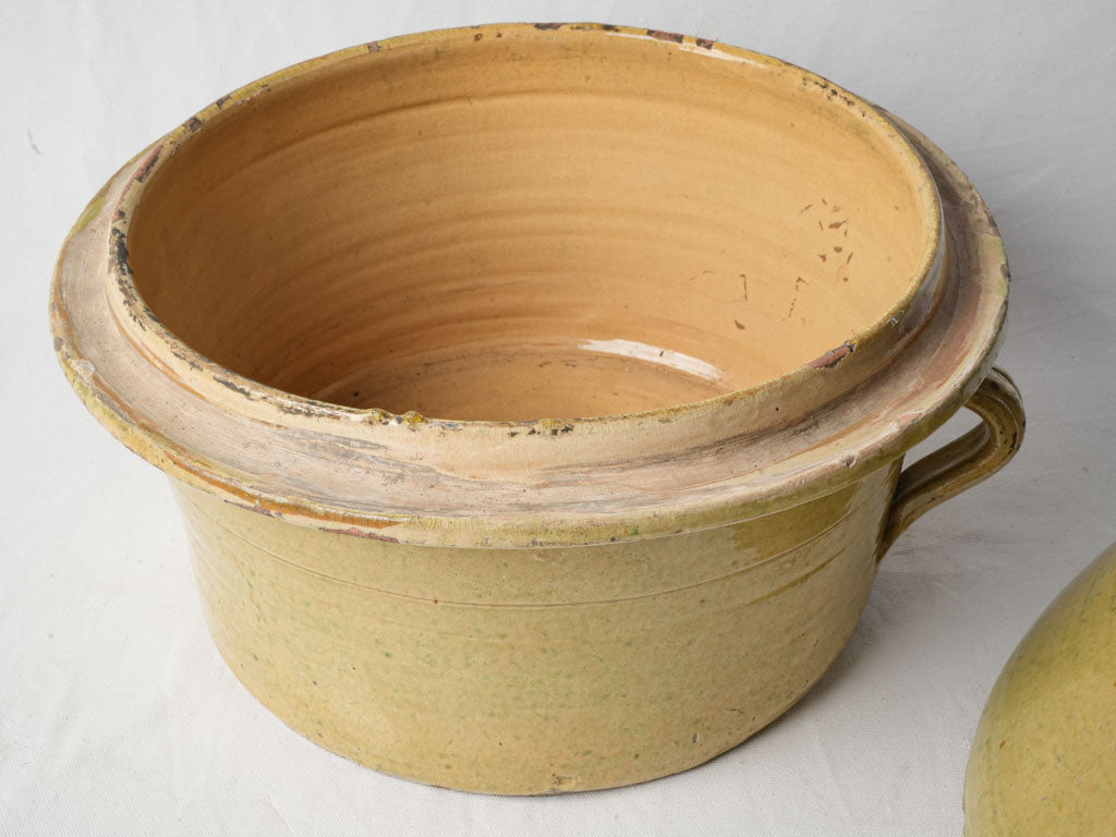 Rare ceramic cocotte, artisanal touch