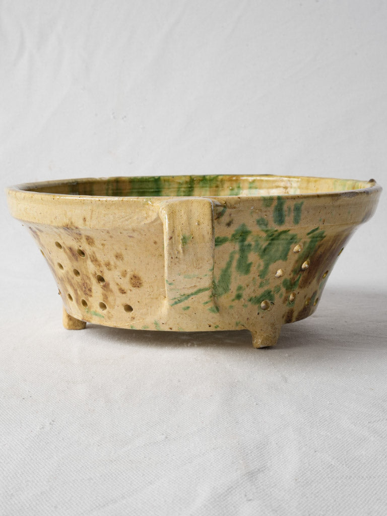 Traditional craftsmanship French colander