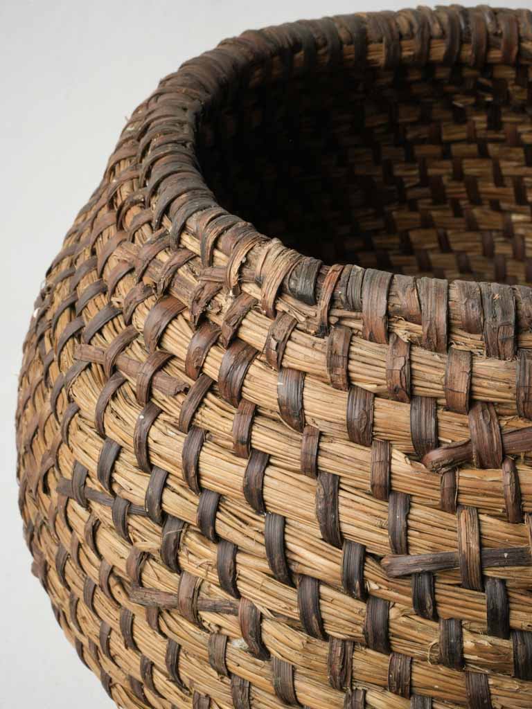 Utilitarian Charente pantry basket